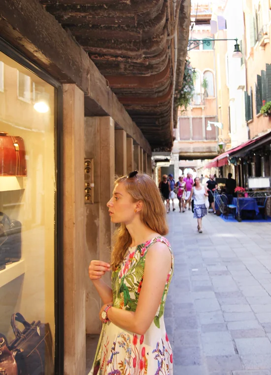 Window-Shopping in Venedig