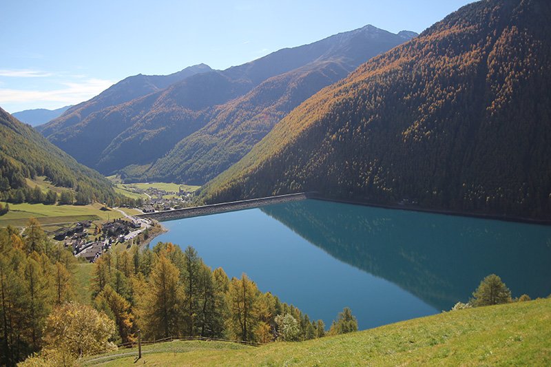 Der Stausee Vernagt im Schnalstal