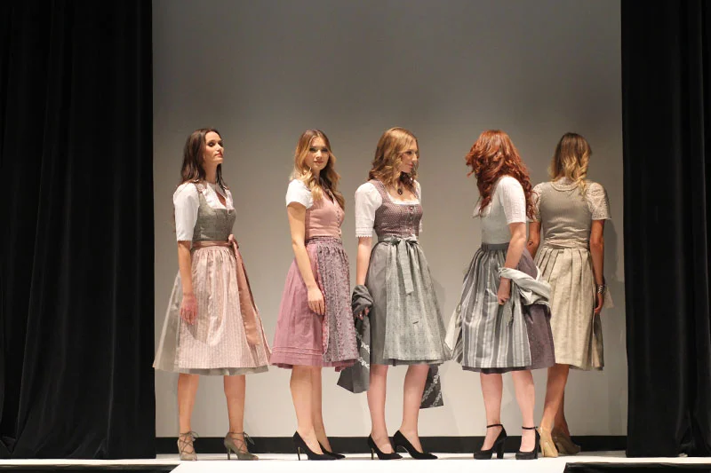 Tracht bei Nacht: Wenger Fashion-Show