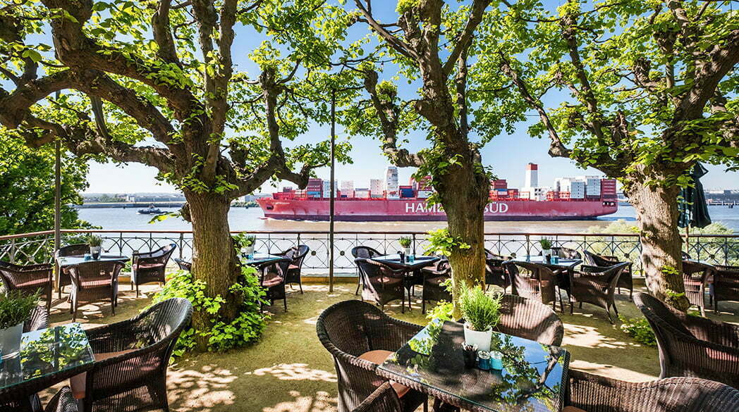 Lovely Places: Die Lindenterrasse vom Hotel Jacob in Hamburg