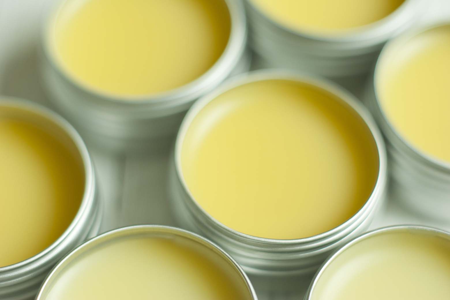 Lippenpflege aus Bienenwachs selber machen
