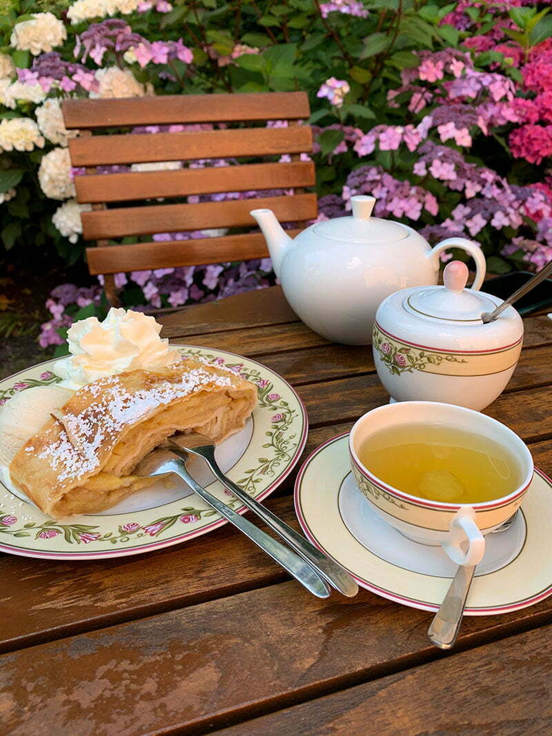 Jever Schlosspark mit Café & Teepavillon
