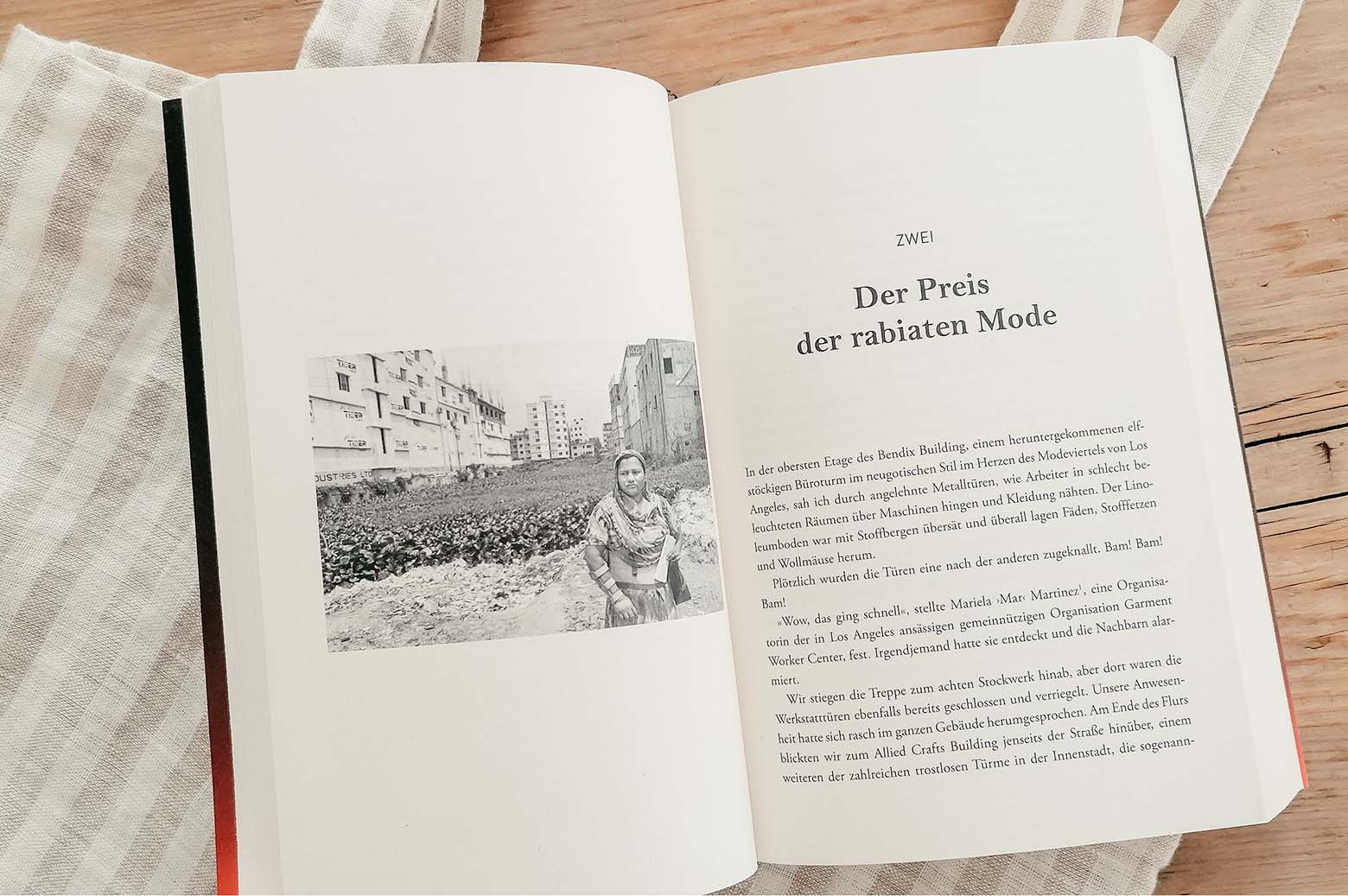 Unfair Fashion – Der hohe Preis der billigen Mode. von Dana Thomas