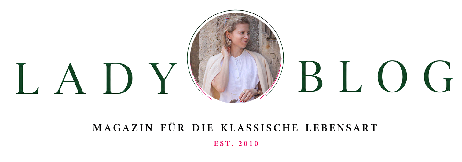 Lady Blog Logo