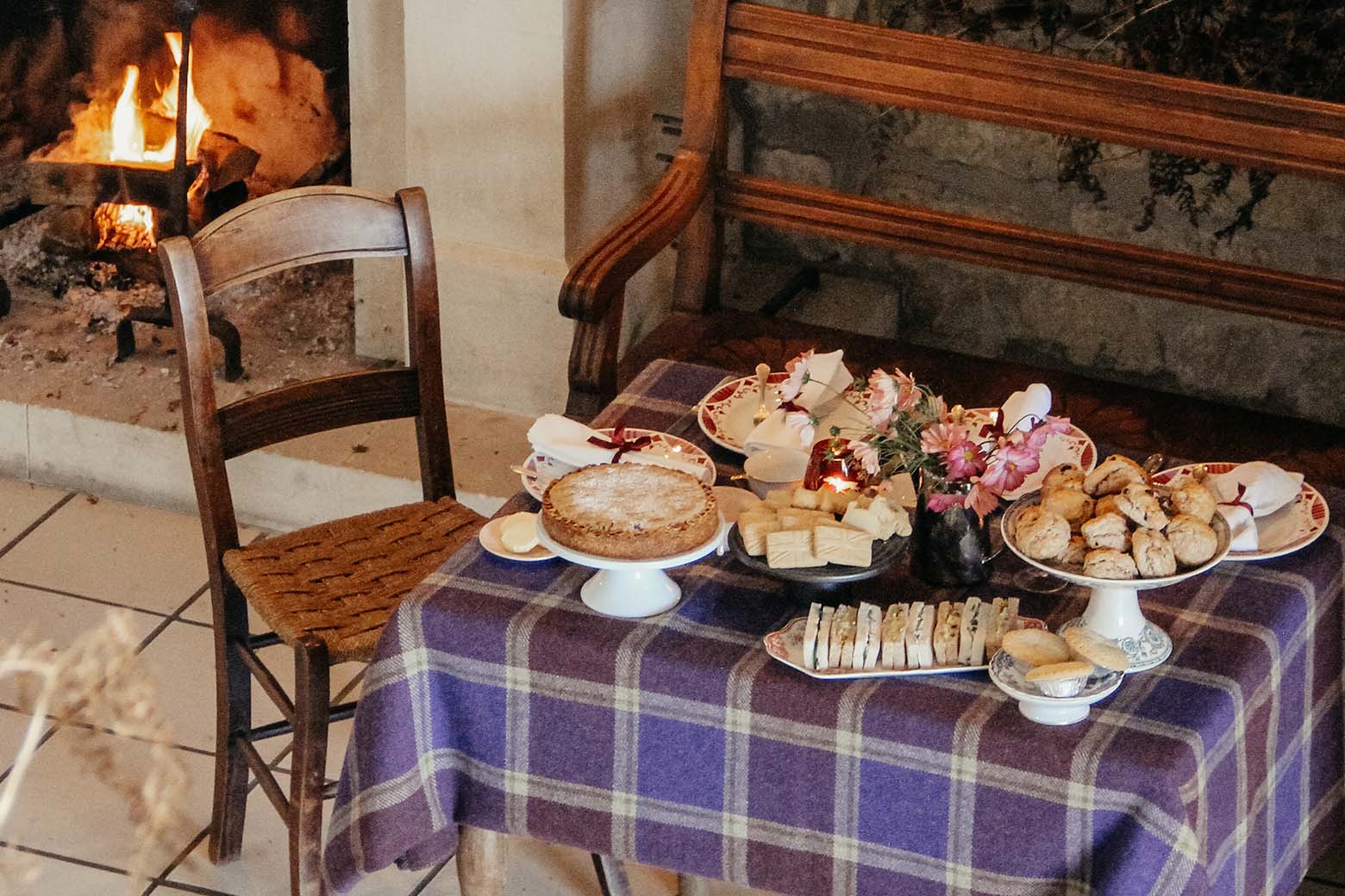 Tweed Time: Tea Time in Hazelnut House 