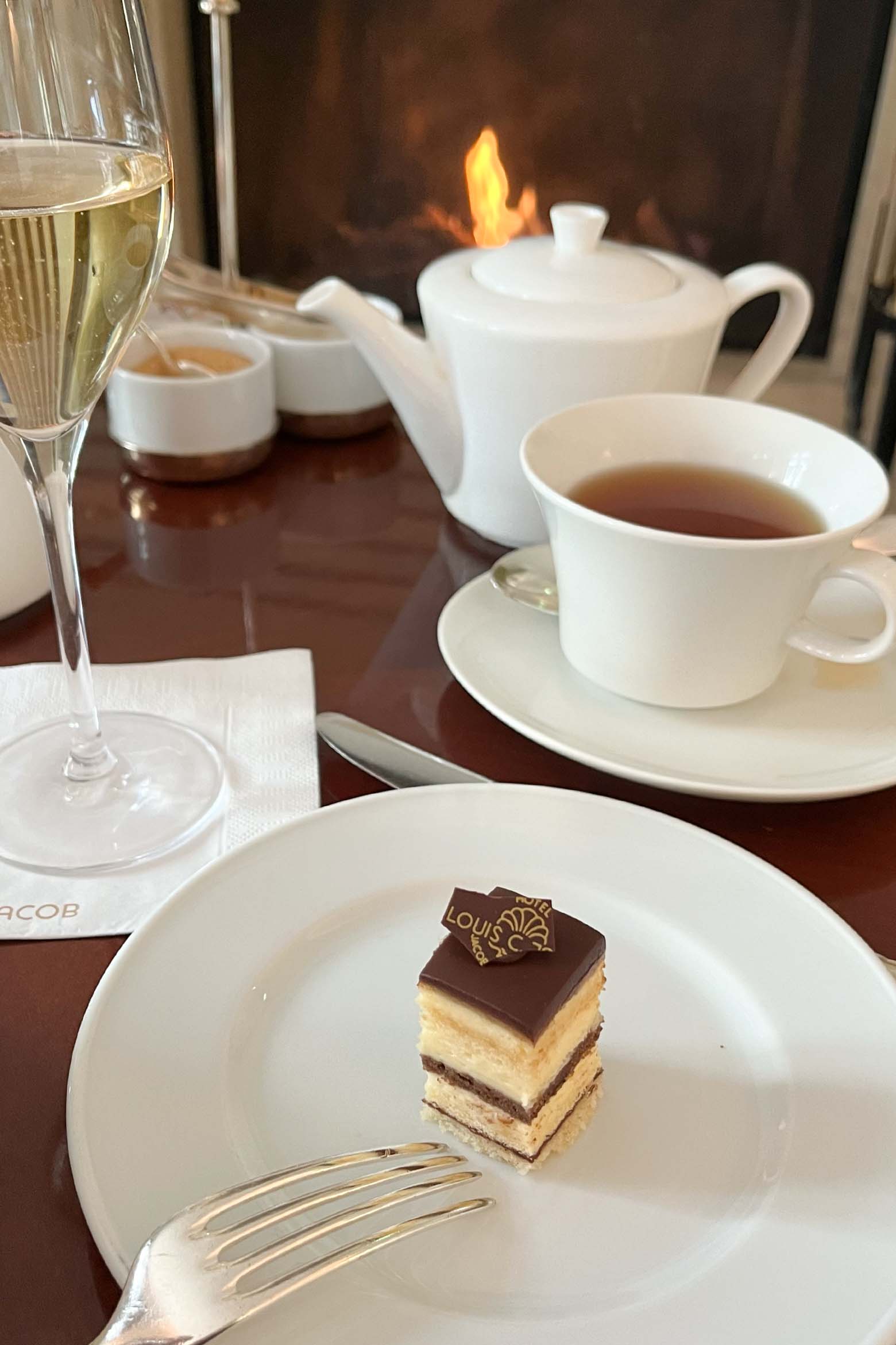 Exklusiver Afternoon Tea im Louis C. Jacob