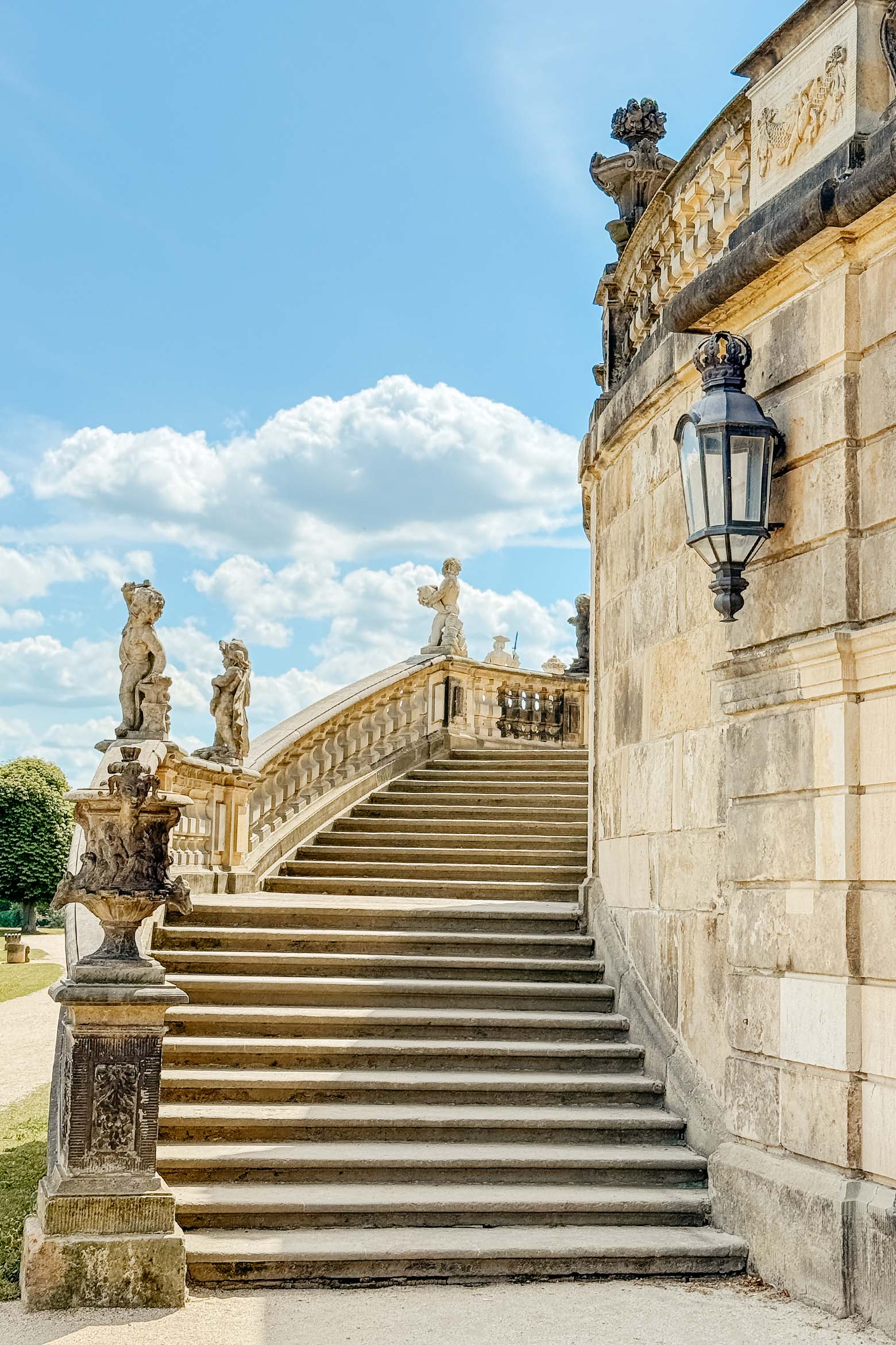Schloss Moritzburg: Filmkulisse von "Drei Haselnüsse für Aschenbrödel"