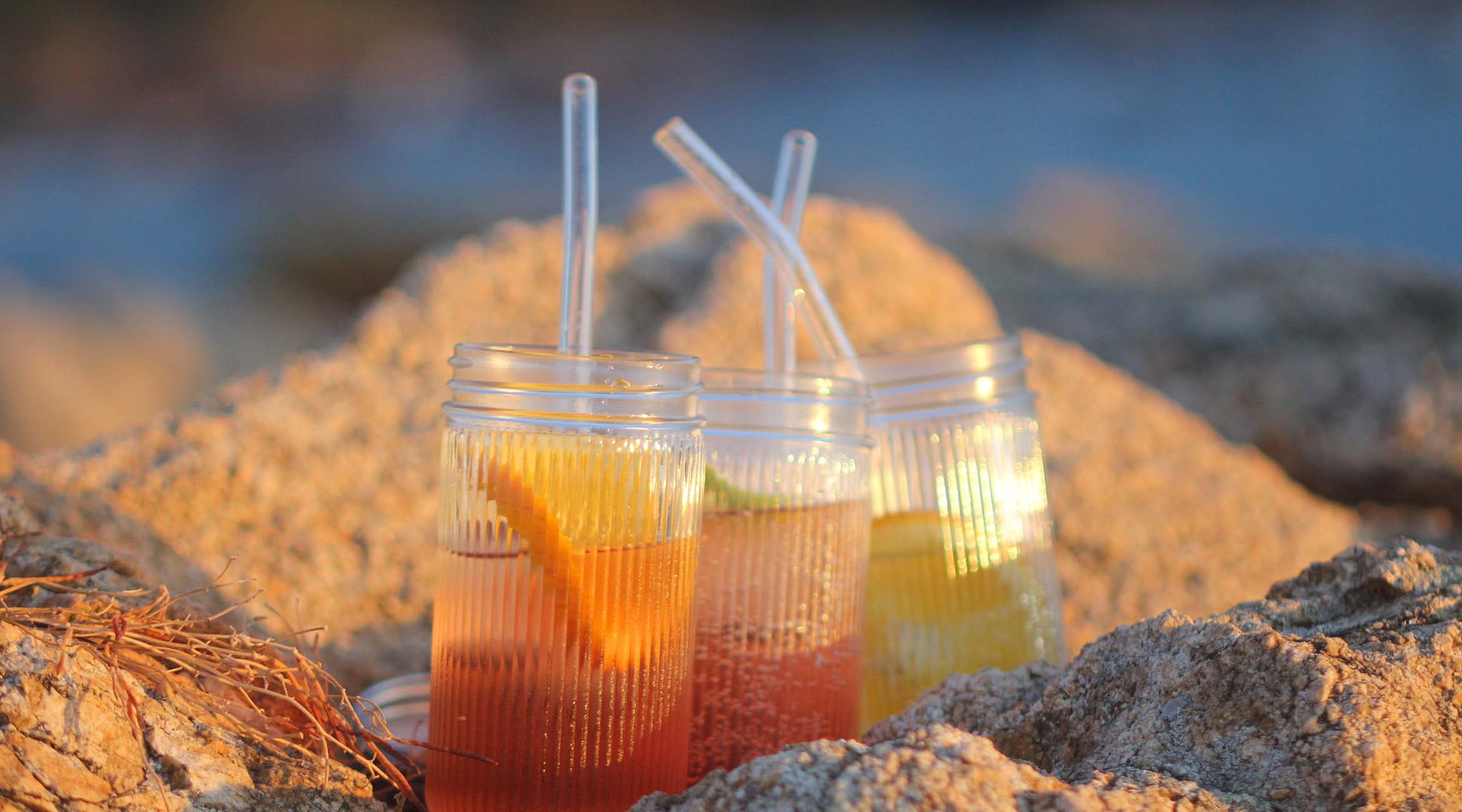 Korsika-Sundowner mit Alexas Alphabet, Polly & Lieblingsglas