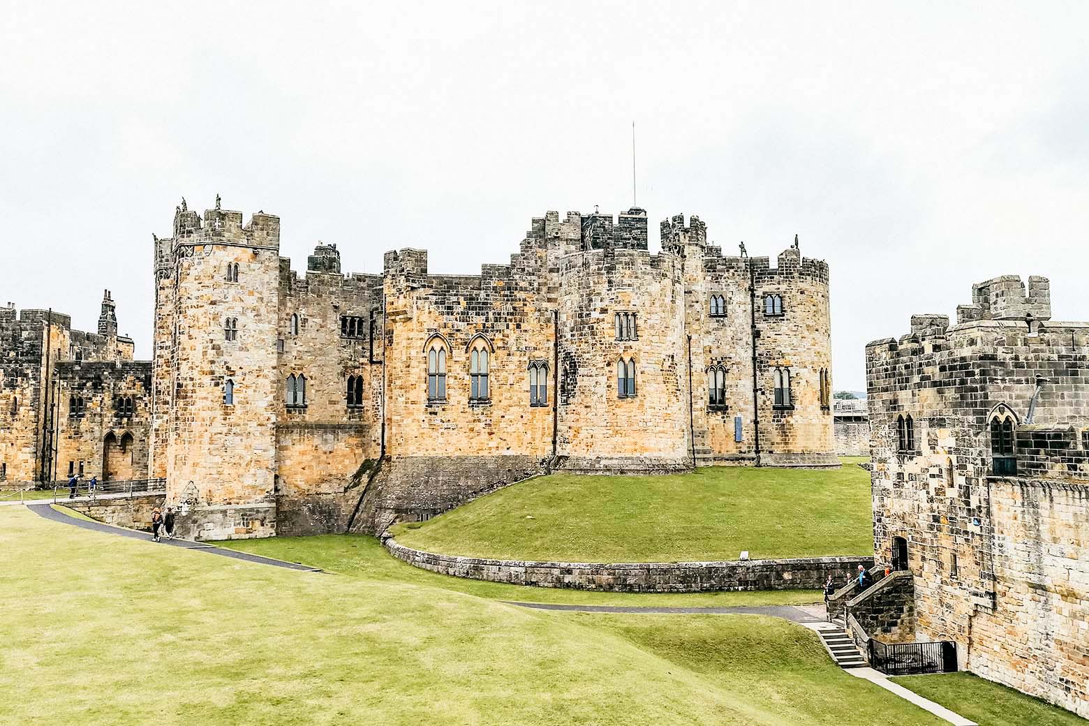 Alnwick Castle: Drehort von Downton Abbey
