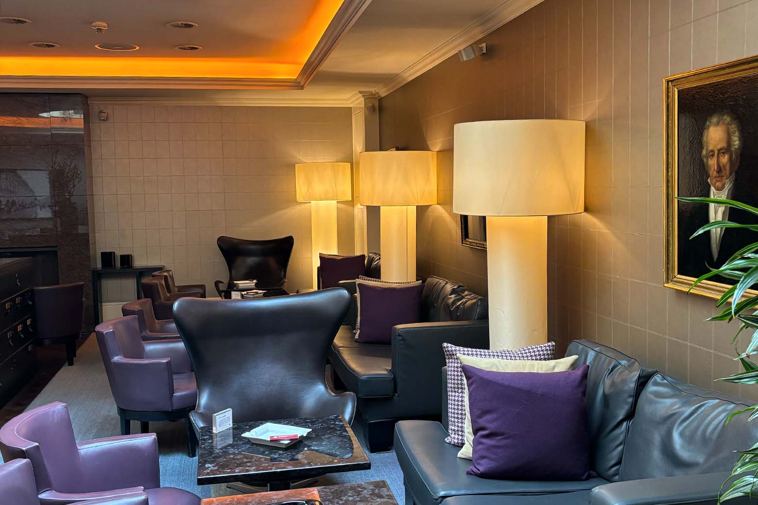 Hotel Schweizerhof Bern: Cigar Lounge Hotel Schweizerhof Bern: Cigar Lounge