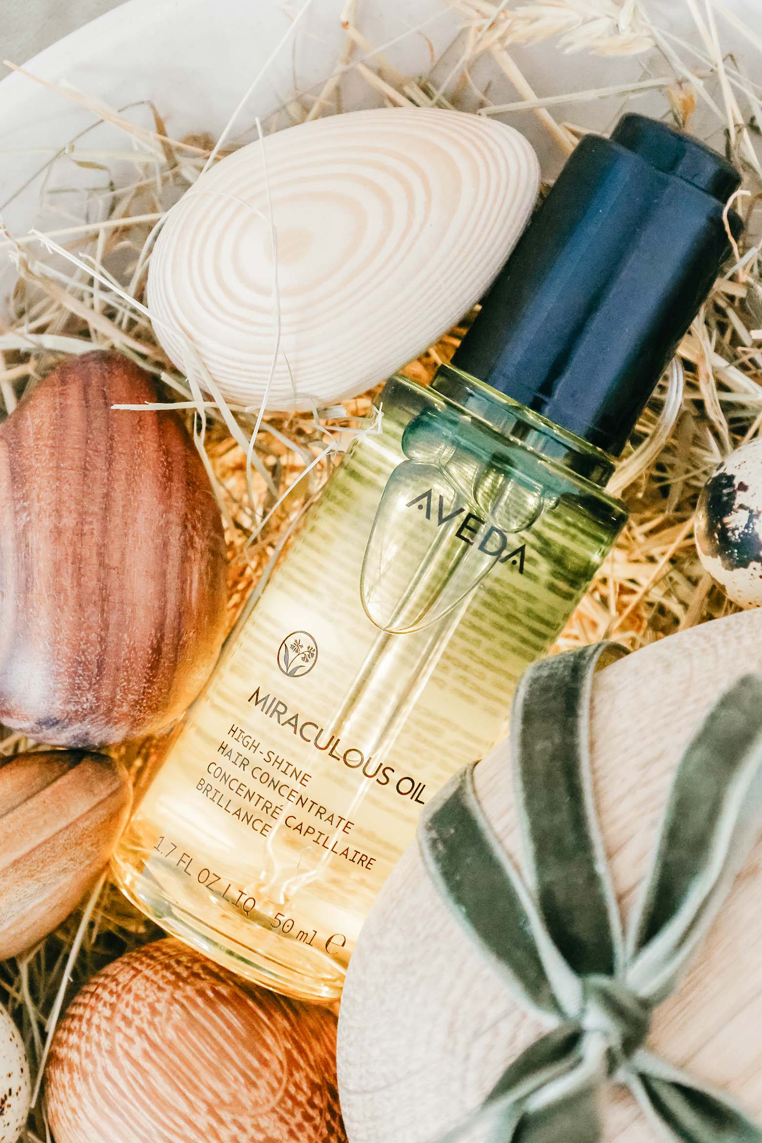 Leichtes Haaröl von Aveda mit seidiger Textur Leichtes Haaröl von Aveda mit seidiger Textur