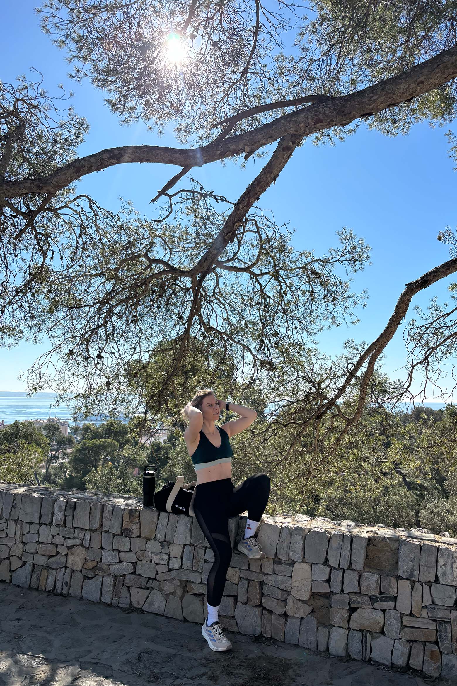 Amazfit Smartwatch Daniela Uhrich mit einer Amazfit Smartwatch