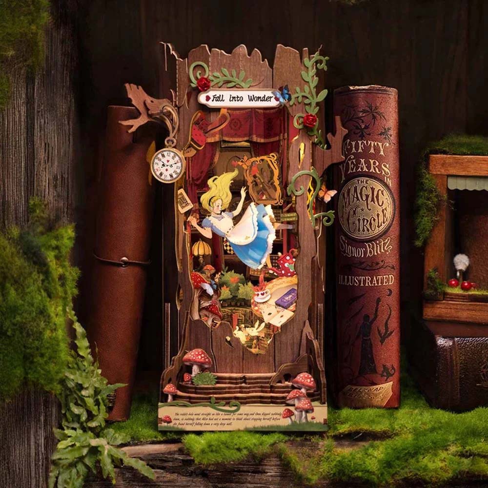 Alice im Wunderland Book Nook Alice im Wunderland Book Nook